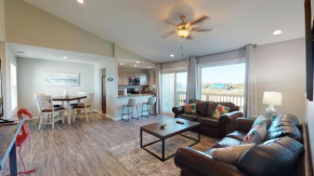 AH-D215 Newly Remodeled 2nd Floor Condo, Shared PoolHot Tub, Near Marina